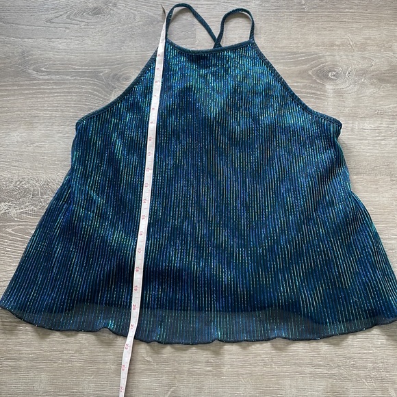 🆕 Guess | Annabella Cropped Flair Top Ornate Teal - Picture 5 of 10